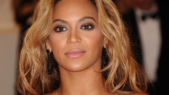 Beyoncé dá presentes de R$ 17 mil para filha de Kim Kardashian, North West