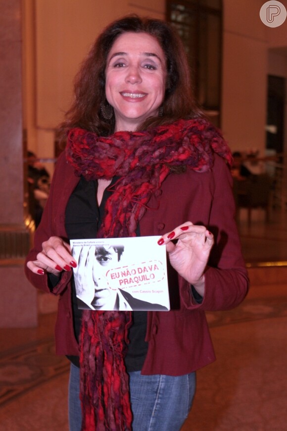 Marisa Orth, a Damáris de 'Sangue Bom', prestigia a peça 'Eu Não Dava Praquilo' em São Paulo, em 10 de julho de 2013