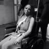 Mariah Carey saiu do hospital empurrada por uma cadeira de rodas