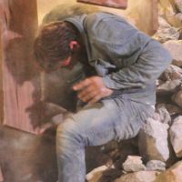 'Flor do Caribe': Cassiano fica soterrado após explosão causada por Alberto
