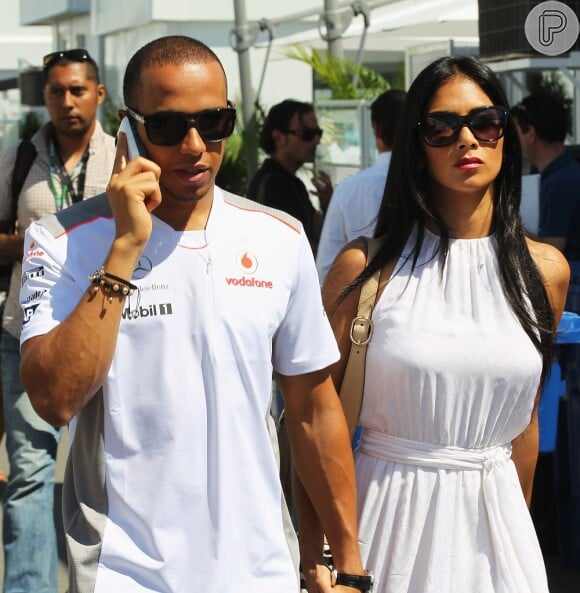 Lewis Hamilton iria pedir Nicole Scherzinger em casamento em breve