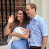O filho de  Kate Middleton e de Príncipe William nasceu às 16h24 (horário de Londres) na última segunda (22)