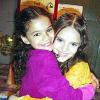 Bruna Marquezine postou uma foto ao lado de Isabelle Drummond no seu Twitter mostrando que a amizade é de longa data. Elas contracenaram no programa infantil 'Sítio do Picapau Amarelo' em 2004