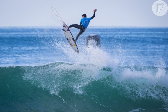 O surfista dedicou o título ao avô Jaime Pinto, que faleceu em junho deste ano, vítima de um AVC