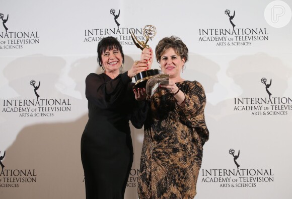 Thelma Guedes e Duca rachid levaram o Emmy pela novela 'Joia Rara', em 2014