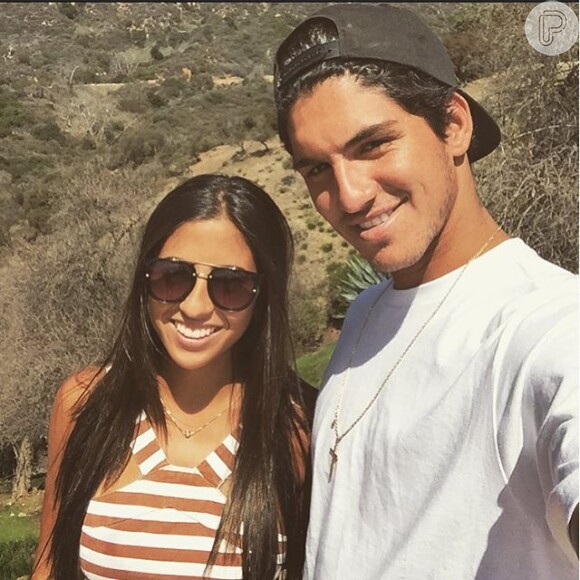 Tayná Hanada e Gabriel Medina assumiram o namoro em junho deste ano