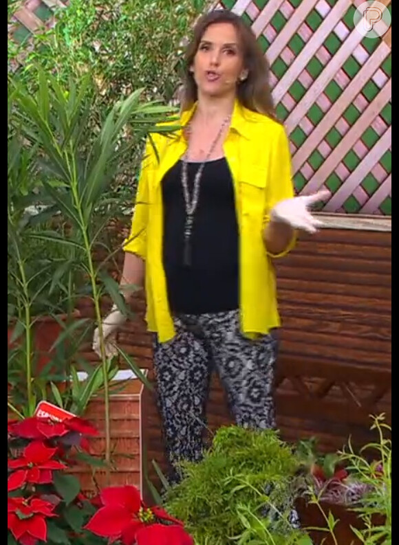 No 'Bem Estar' sobre plantas (16/11), Mariana Ferrão escolheu camisa amarela para compor o look