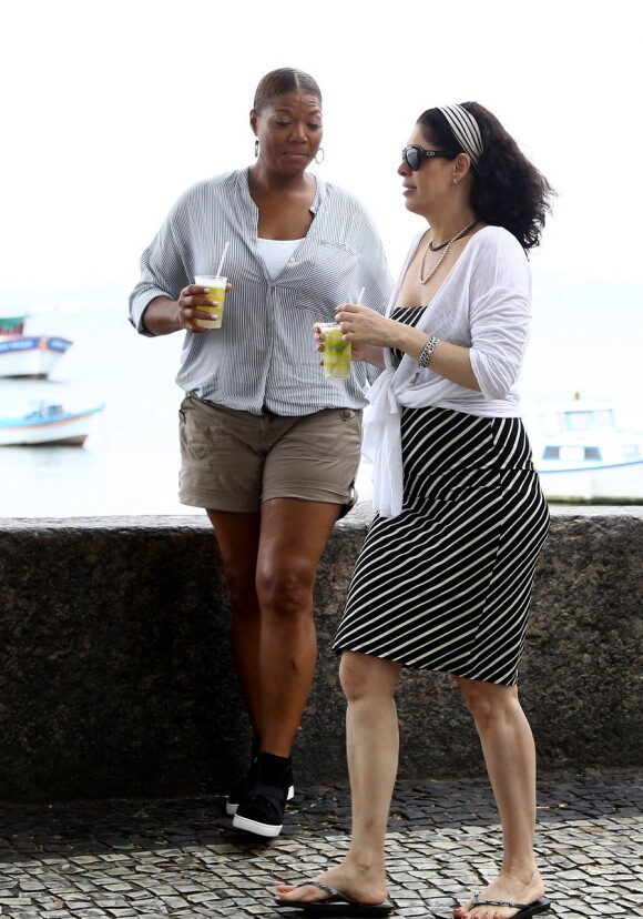 Queen Latifah estava acompanhada da sua equipe e de Paula Lavigne. A atriz está no Brasil para gravar um documentário sobre viagens dirigido pela ex-mulher de Caetano Veloso