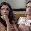 Atena (Giovanna Antonelli) garante a Toia (Vanessa Giácomo), que foi Romero (Alexandre Nero) quem pediu que ela fosse esperá-lo na cama, pois estava 'na seca', na novela 'A Regra do Jogo'