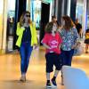 Giovanna Antonelli passeia com o filho mais velho, Pietro, em shopping do Rio neste sábado, 24 de outubro de 2015