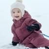 Em fevereiro de 2015, a princesa Estelle da Suécia comemorou seu aniversário de 3 anos esquiando e esbanjou estilo na neve