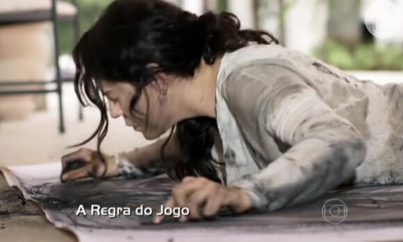 Bárbara Paz faz os quadros de Nelita, sua personagem bipolar em 'A Regra do Jogo'