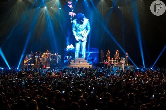Ivete Sangalo se apresentou em Los Angeles no último fim de semana. A artista é a única brasileira a dominar o palco do Nokia Theatre L.A. Ela contou com Seu Jorge a música 'Pensando em Nós Dois', sucesso do DVD gravado em Nova York no Madison Square Garden, em 2010