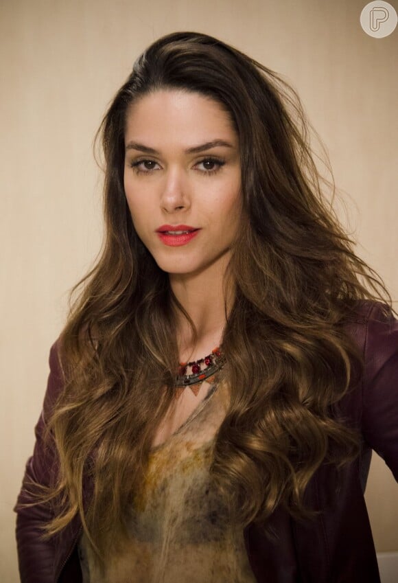 Em entrevista ao jornal 'O Dia', Fernanda Machado contou que já raspou os cabelos por causa da profissão: 'Ganhei prestígio'
 