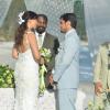 Quirino (Aílton Graça) celebrou o casamento de Natália (Daniela Escobar) e Juliano (Bruno Gissoni), em 'Flor do Caribe'