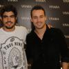 Caio Castro foi ao evento em São Paulo acompanhado do amigo, o ator Rodrigo Andrade