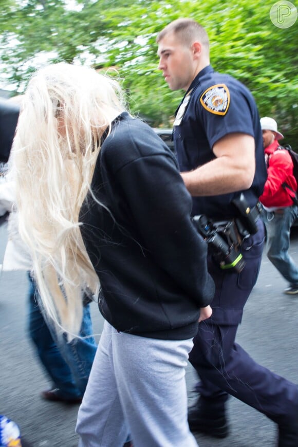 Amanda Bynes chegou a ser presa pela polícia após destruir um quarto de hotel