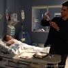 Félix (Mateus Solano) troca a medicação de Paulinha (Klara Castanho) por água, depois do transplante de fígado, em 'Amor à Vida'