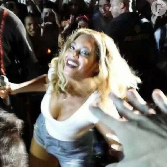 Caio Miller foi o fã que conseguiu ficar mais perto de Beyoncé, durante a passagem da cantora por São Paulo