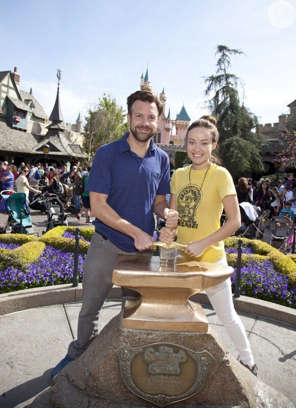 O casal se divertiu em uma viagem feita à Disney, na Califórnia, com dois  meses de noivado, neste ano