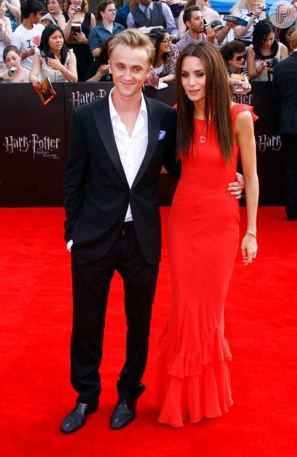 Tom Felton e a namorada, Jade Olivia, comparecem a diversos eventos juntos, desde que assumiram o relacionamento, em 2009