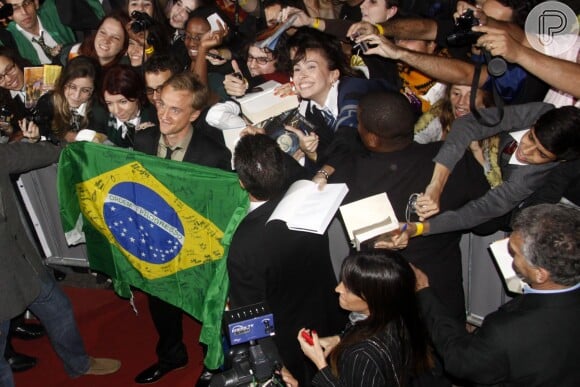 Tom Felton fez muito sucesso em sua visita ao Brasil durante a première do último filme da saga 'Harry Potter'