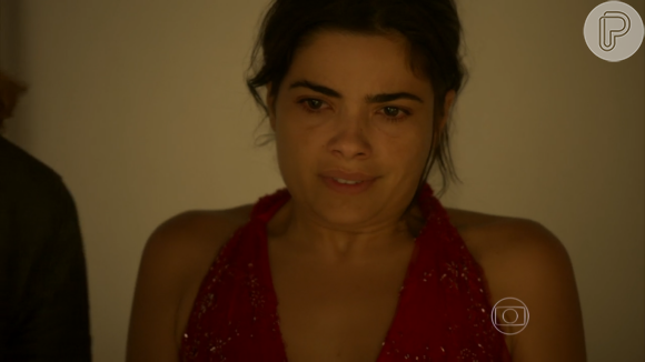 Vanessa Giácomo também recebeu elogios por sua atuação com a personagem Tóia na cena de incêndio na novela 'A Regra do Jogo'