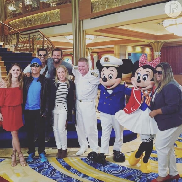 Angélica recebe convidados para gravação do 'Estrelas' no cruzeiro da Disney