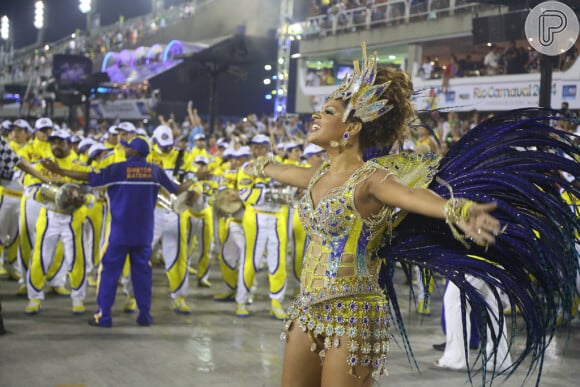 Juliana Alves festejou o título de campeã da Unidos da Tijuca no Carnaval 2014