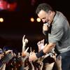 A energia de Bruce Springsteen foi um dos destaques dos shows do sábado, 21 de setembro de 2013. Ele fez um show de três horas, cantando grandes sucessos da carreira