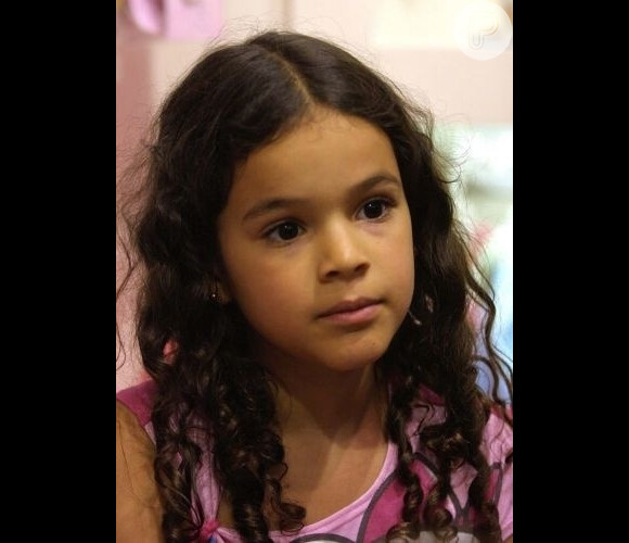 Bruna Marquezine foi comparada com a candidata do 'The Voice Kids'. Internautas apontaram semelhança