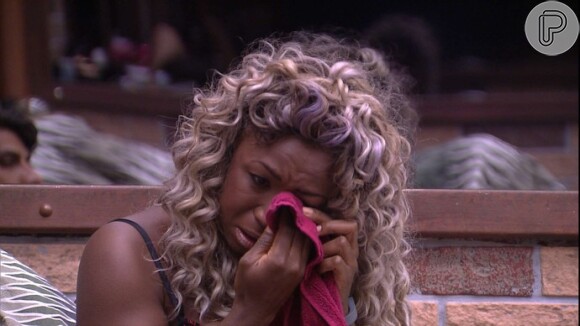 Adélia chorou ao tentar desistir do 'Big Brother Brasil 16'