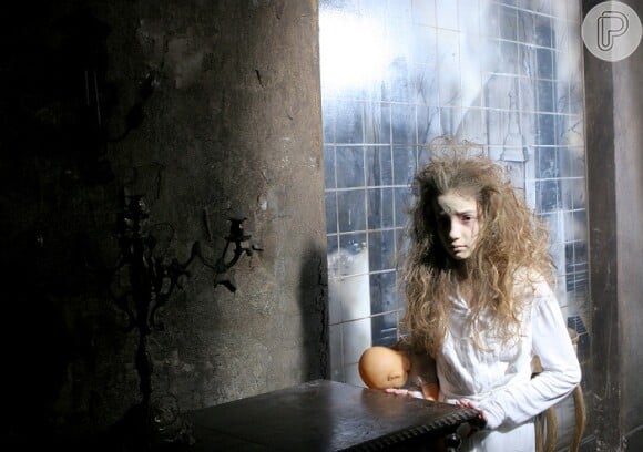 Anna Lyvia, a 'menina fantasma', gravou sua participação na novela 'Carrossel'