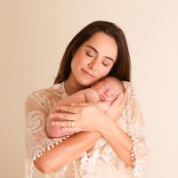 Cássia Linhares sobre cuidados com filho recém-nascido: 'Sou meio bicho-grilo'