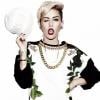 Miley Cyrus contou que assassinaram a Hannah Montana, personagem do seu passado com quem ganhou visibilidade mundial no 'Saturday Night Live'