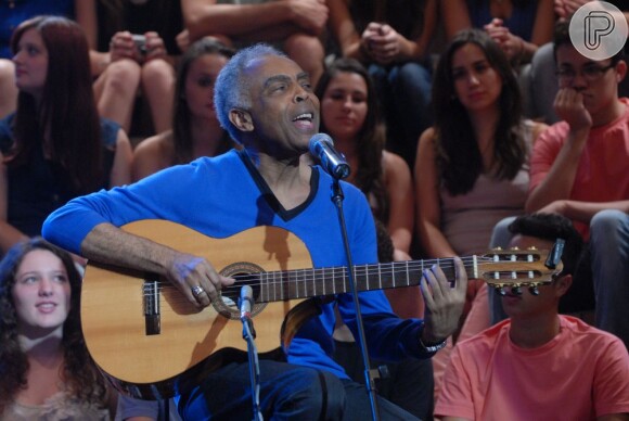 Gilberto Gil canta sucessos do novo álbum no 'Altas Horas'