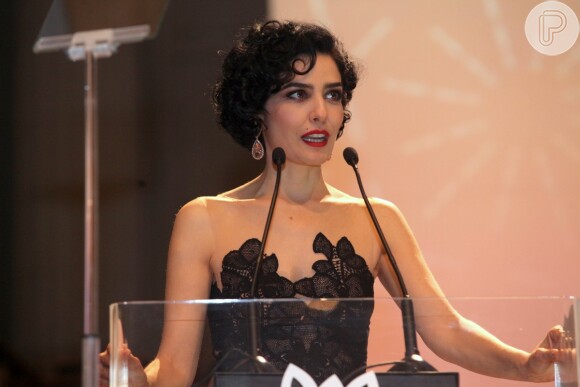 Letícia Sabatella foi a apresentadora da 18ª edição do Prêmio Claudia