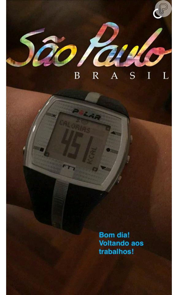 Marquezine postou uma foto do seu relógio que conta calorias no Snapchat nesta sexta-feira, dia 136 de maio de 2015