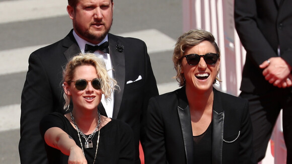 Kristen Stewart vai com a ex-namorada Alicia Cargile ao Festival de Cannes 2016