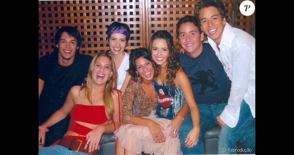 Fernanda Paes Leme estreou na TV em 1998 na série 'Sandy & Jr.' Purepeople Fernanda Paes Leme estreou na TV em 1998 na série 'Sandy & Jr.' Purepeople