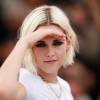 Kristen Stewart tem apostado nos tons P&B durante passagem pela 69ª edição do Festival de Cannes