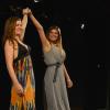 Cristiana Oliveira e Luíza Thiré agradecem ao público ao fim da peça 'Feliz Por Nada' no Teatro das Artes, no Shopping da Gávea, RJ, em 21 de outubro de 2013