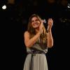 Cristiana Oliveira faz apresentação para convidados da peça 'Feliz Por Nada'