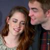 Kristen Stewart e Robert Pattinson passaram a noite juntos e estão vivendo um relacionamento aberto