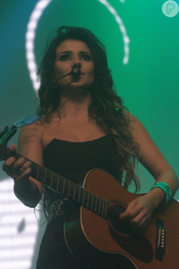 A cantora sertenaja Paula Fernandes pode ganhar papel de protagonista em novela da TV Globo
