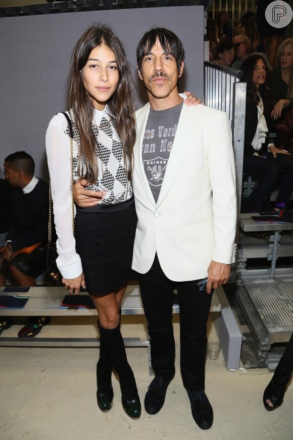 Anthony Kiedis e Helena Vestergaard posam publicamente em eventos desde o início do ano