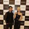 Bruno Gagliasso e Mariana Ximenes participam de lançamento de loja da Sony em São Paulo