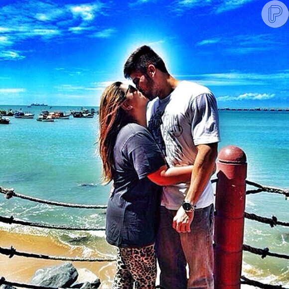 Preta Gil publica foto beijando Rodrigo Goduy, em seu Instagram, em 3 de novembro de 2013