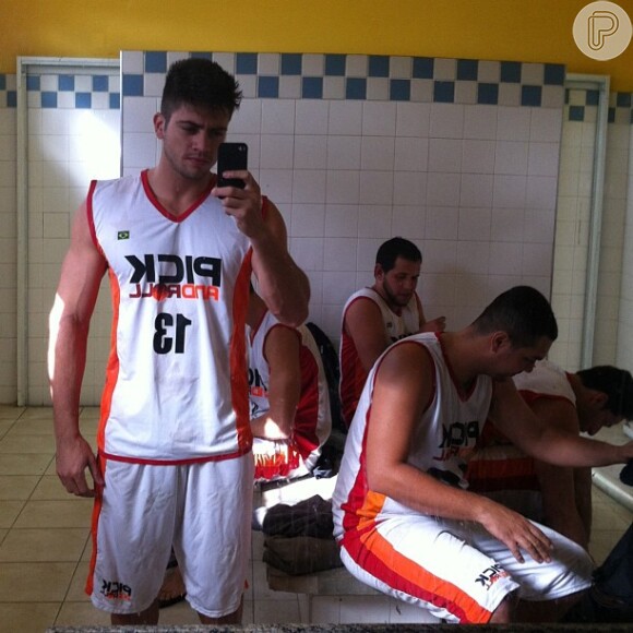 Rodrigo Godoy gosta de jogar basquete