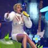 Miley Cyrus escolheu a bota da Chanel para a apresentação do iHeartRadio Music Festival, em setembro de 2013